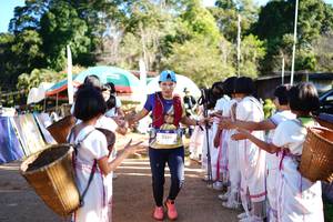 BIB: 2369
                            <button type="button" onclick="openModal(19057779)" class="btn btn-primary btn-sm float-right btn-popup" data-toggle="modal" data-target=".modal-high-quality">
                        <i class="fas fa-shopping-cart"></i> Add to Cart
                    </button>
                                            <button type="button" onclick="isThisMe(19057779, true)" class="btn btn-success btn-sm float-right btn-popup btn-isme hidden" data-toggle="tooltip" data-placement="bottom" title="นี่คือรูปของคุณใช่ไหม คลิกที่นี่เพื่อเอาเข้าอัลบั้ม">
                        <i class="fas fa-plus"></i> Add to album
                    </button>
                    <button type="button" onclick="isThisMe(19057779, false)" class="btn btn-warning btn-sm float-right btn-popup btn-isnotme hidden">
                        <i class="fas fa-ban"></i> Remove from album
                    </button>